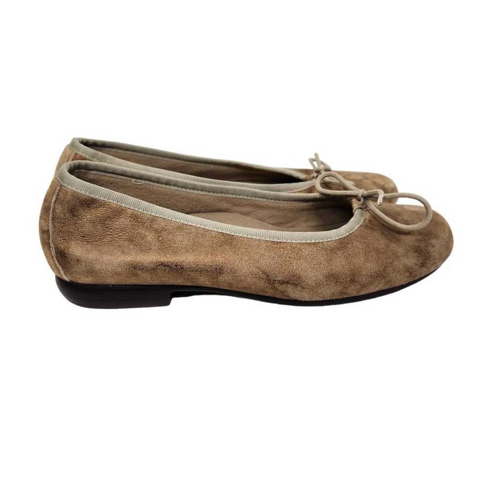 MUNRO Shoes Womens 8 Narrow Gold Beige Suede Leat… - image 2