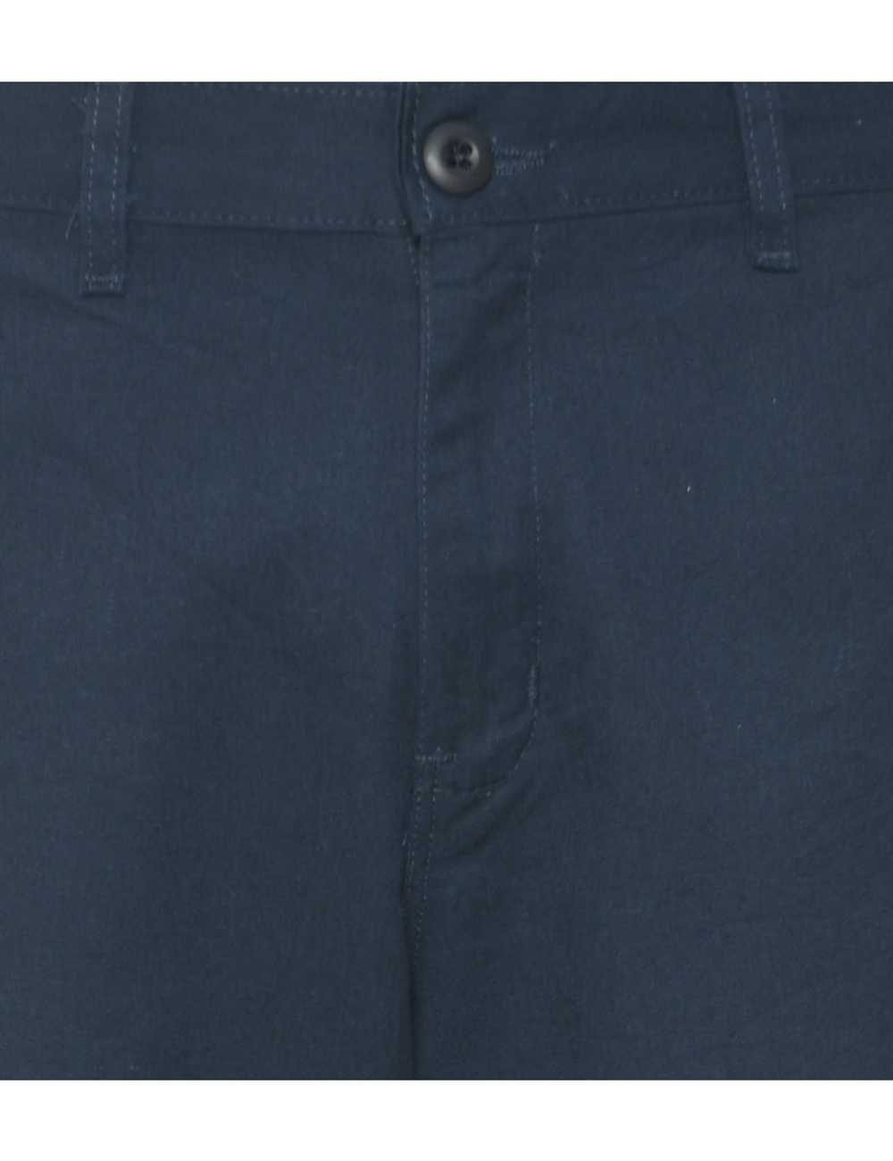 Dickies Navy Shorts - W32 L12 - image 3