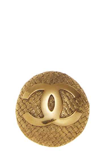Gold 'CC' Engraved Pin