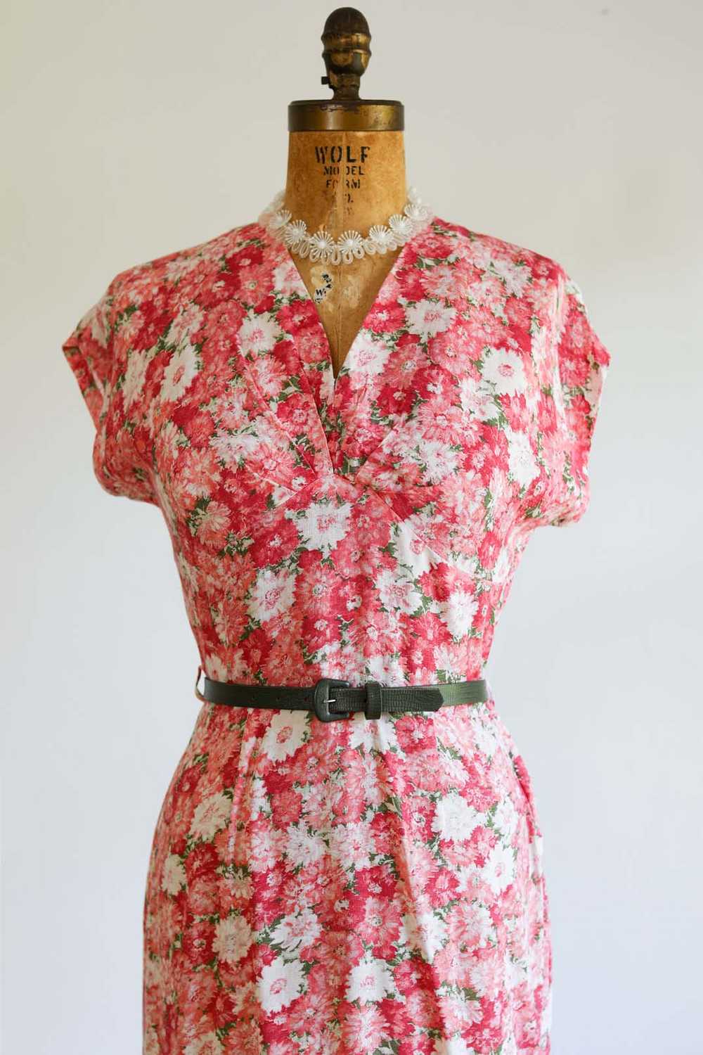 Vintage 1940s to 1950s Dress - STUNNING Gently As… - image 3