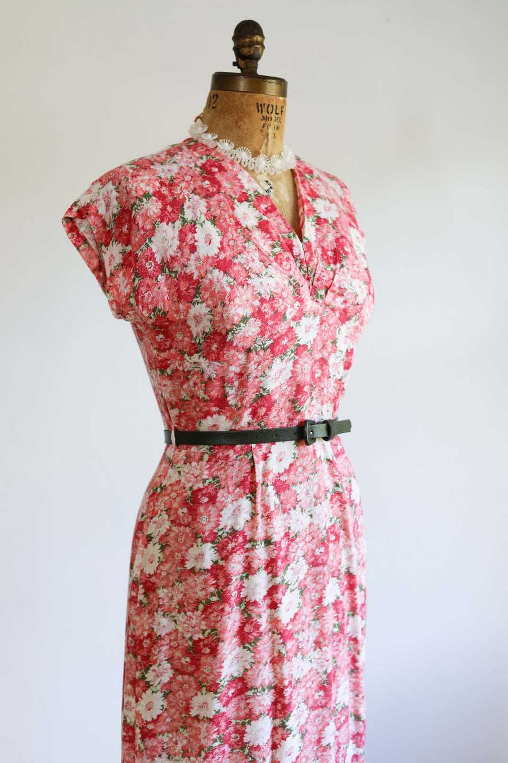 Vintage 1940s to 1950s Dress - STUNNING Gently As… - image 4