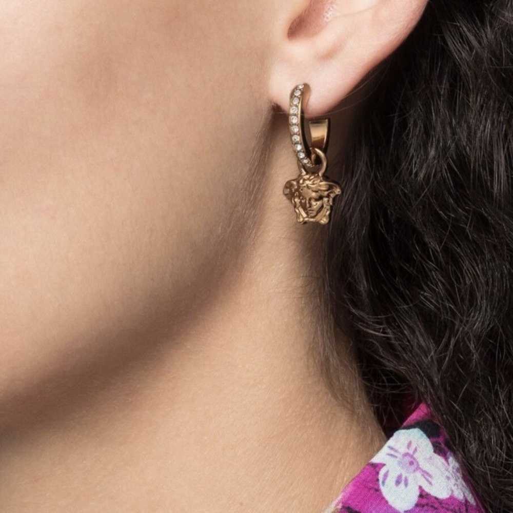 Versace Medusa crystal hoop earrings - image 3