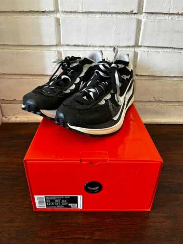 Nike × Sacai Nike x Sacai Vaporwaffle Black White 