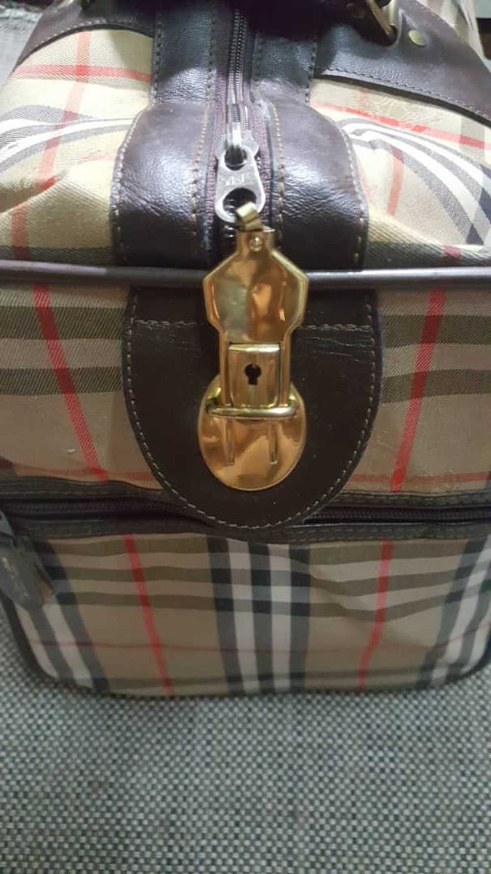 Authentic BURBERRY boston nova check - image 4