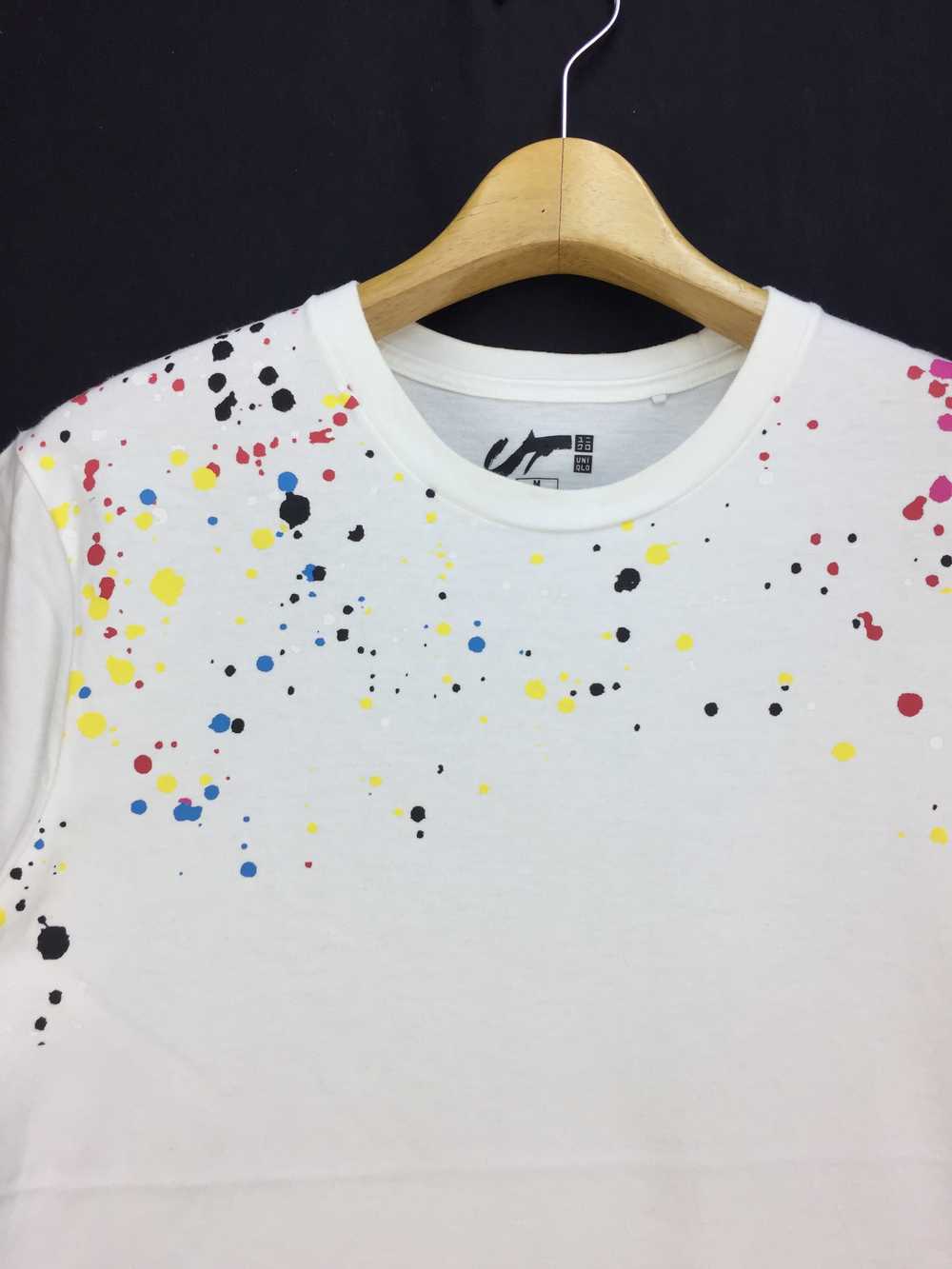 Uniqlo - FUTURA SPELL OUT POPART DESIGN SHIRT - image 3