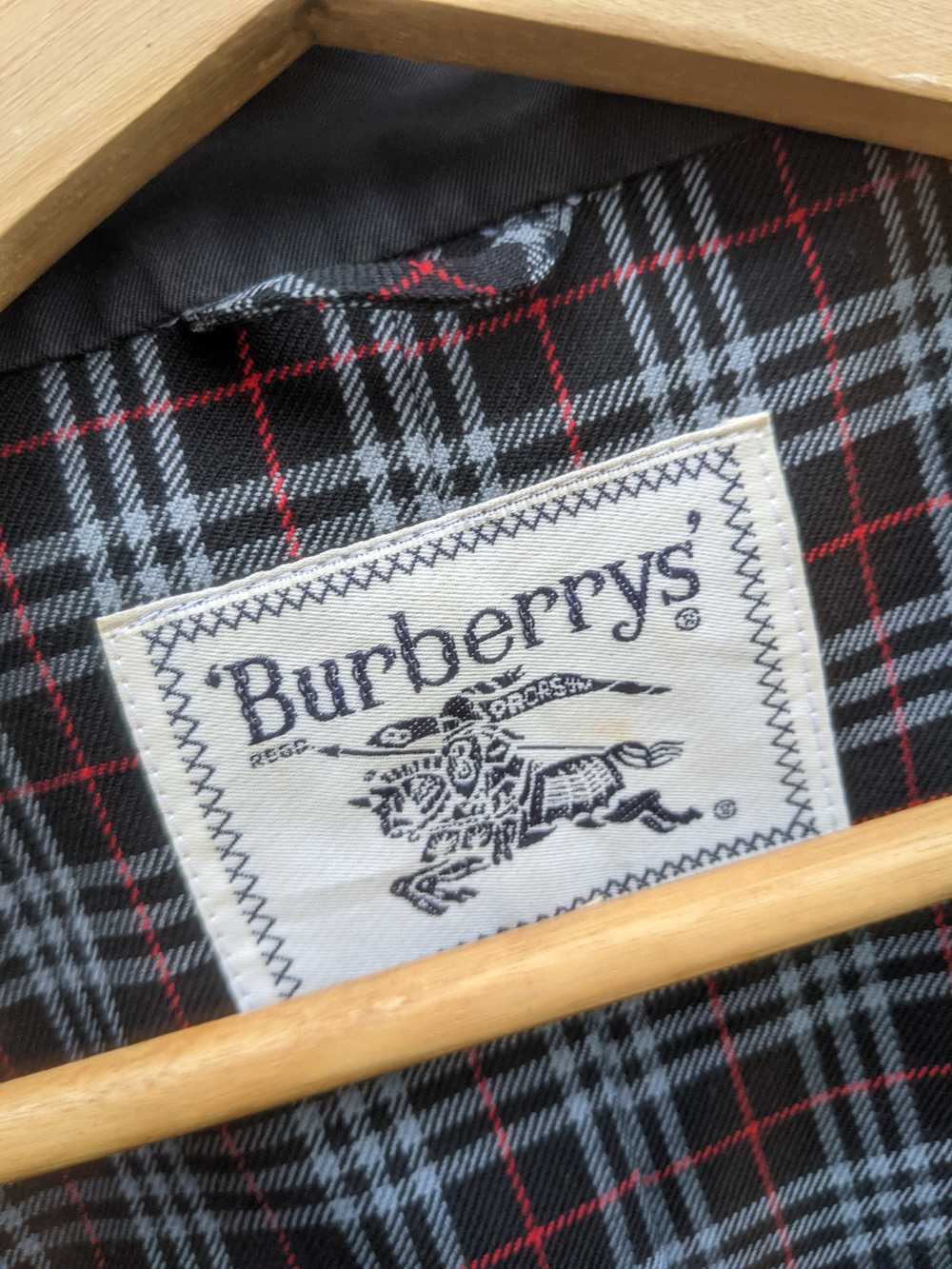 Vintage - 🔥 STEALS 🔥 Burberrys Harrington Jacket - image 7