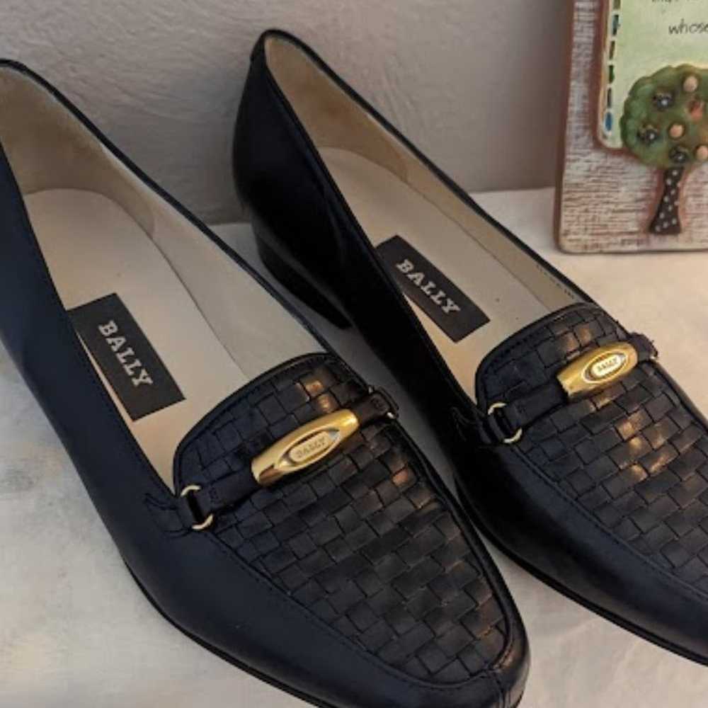 Bally Navy Leather "Vanessa" Loafers Size 6M Vint… - image 6