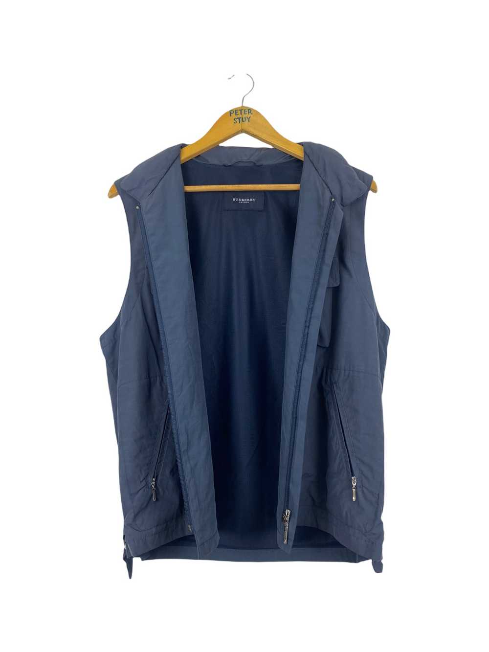 Burberry london nylon vest style - image 3