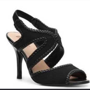 Black Tahari peep toe Heels