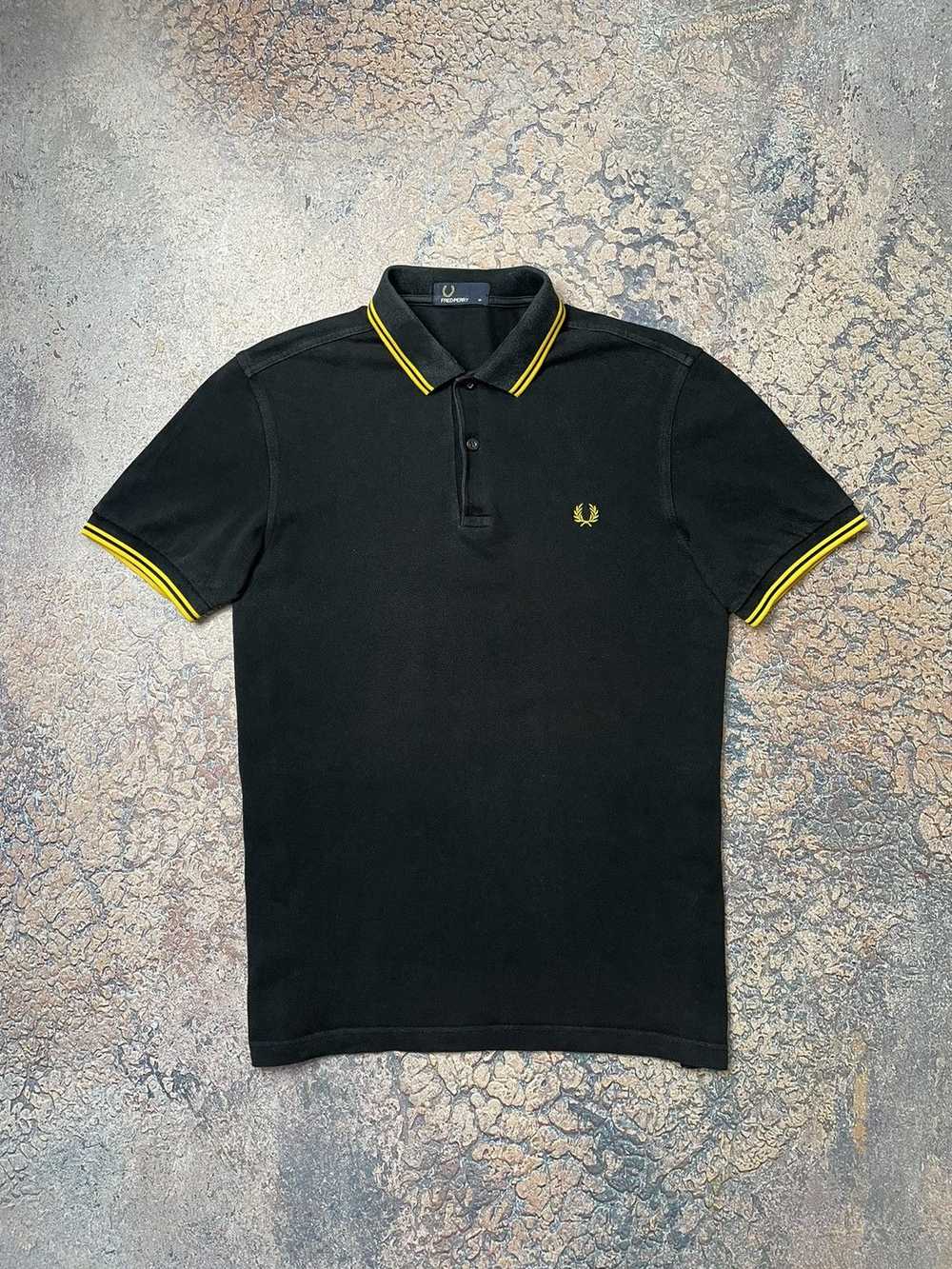 Fred Perry × Luxury × Streetwear Fred Perry casua… - image 2