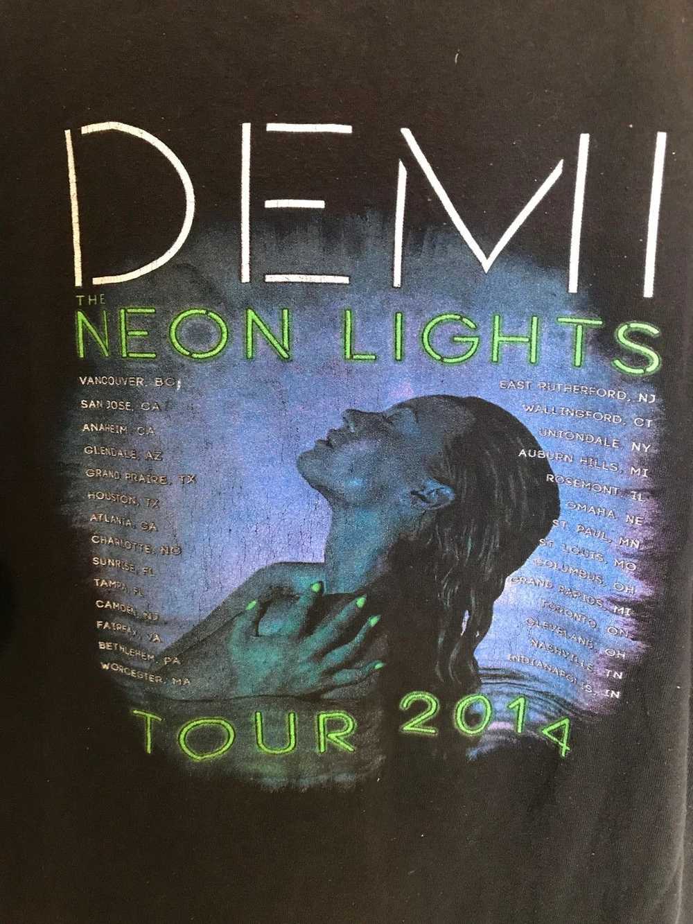 Vintage 2014 Neon Lights Demi Lovato Tour T-Shirt - image 3
