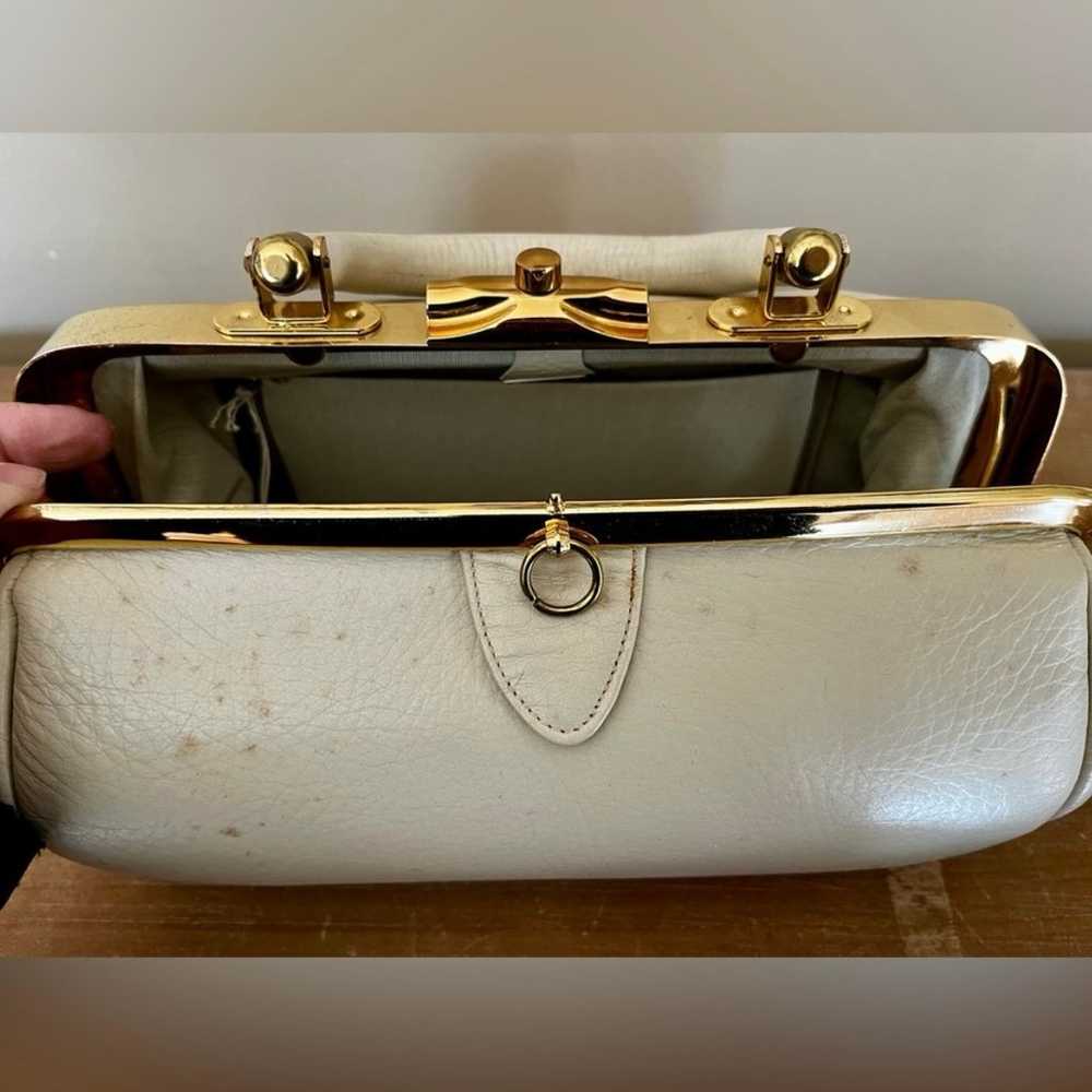 Vintage Saber Off White Leather Handbag & Change … - image 7