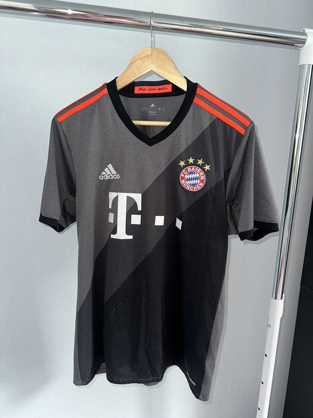 Adidas Bayern Múnich 15/16 - image 1