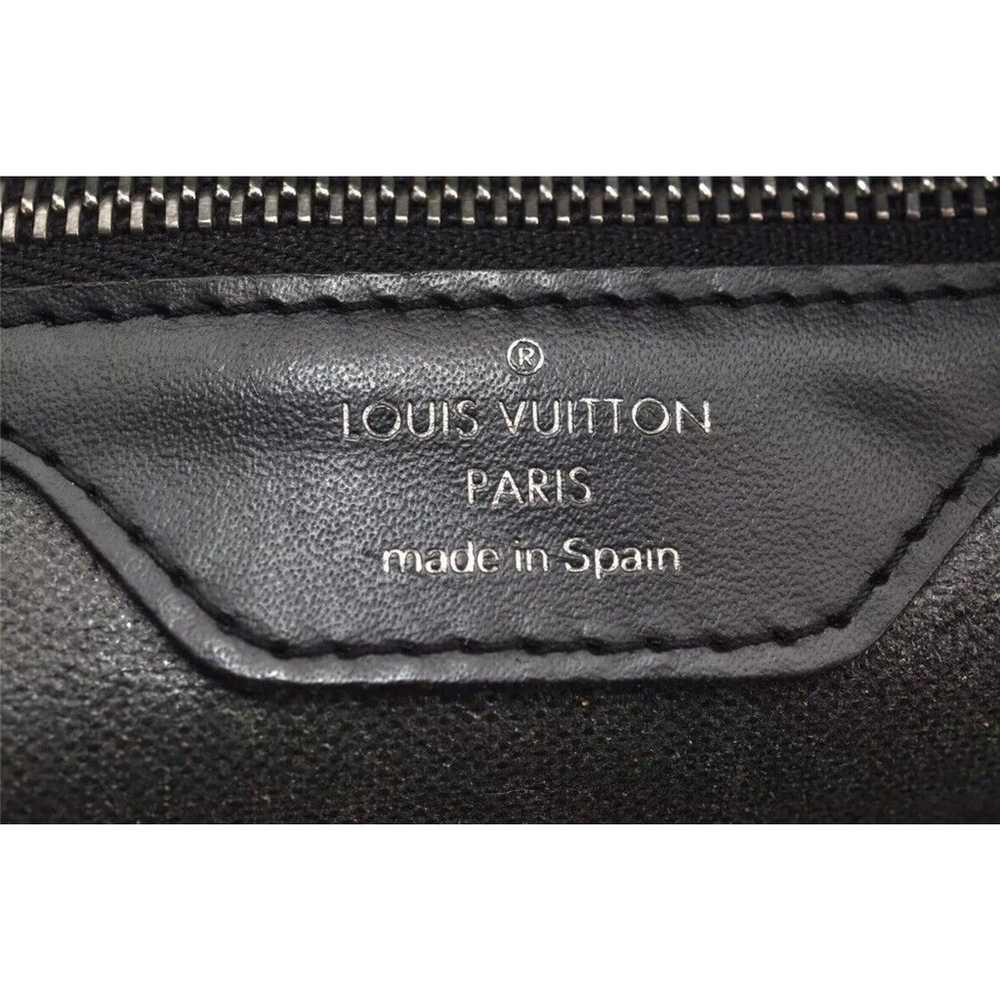Authentic Louis Vuitton Taiga Parana Clutch Hand … - image 8