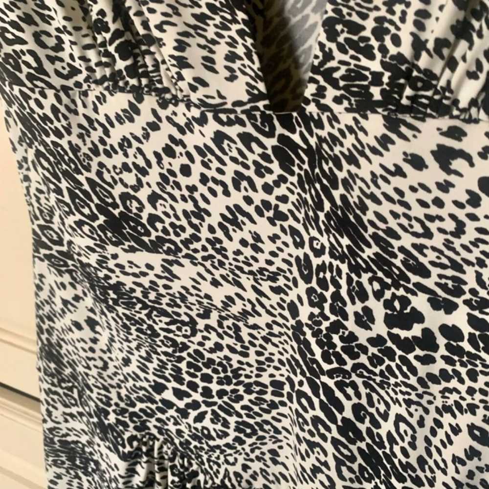 Norma Kamali Leopard Print RUCHED DEEP V Faux Wra… - image 4