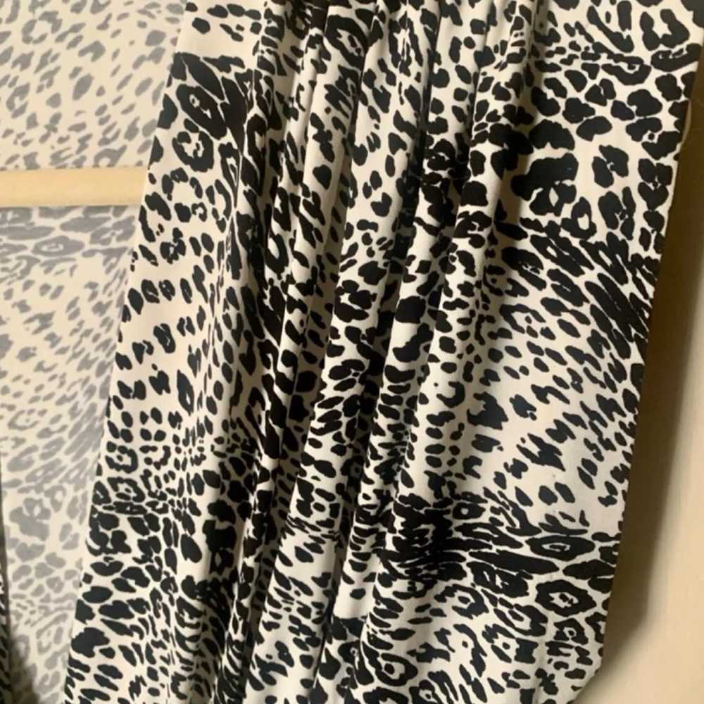 Norma Kamali Leopard Print RUCHED DEEP V Faux Wra… - image 5