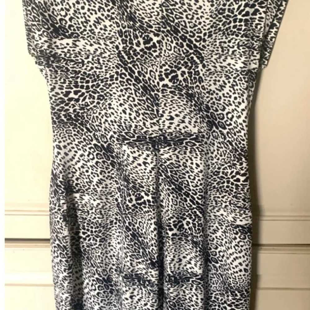 Norma Kamali Leopard Print RUCHED DEEP V Faux Wra… - image 6