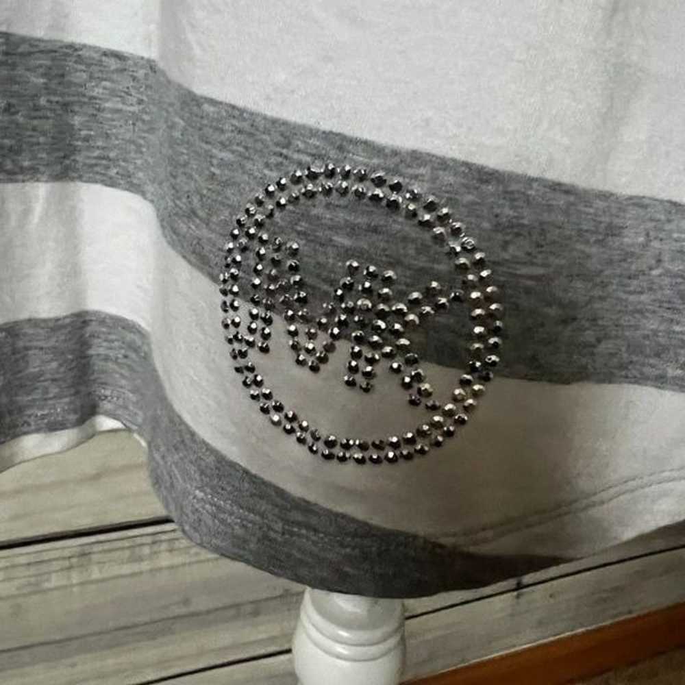 Michael Kors Y2K Grey & White Embellished T-Shirt… - image 5