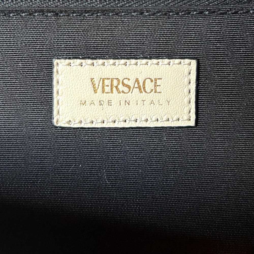 Versace La Medusa leather crossbody bag - image 9