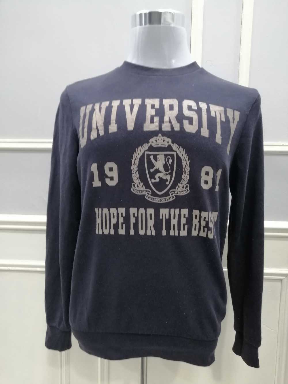 Vintage - Sale.... Rare Giordano Sweatshirt/Rare … - image 1
