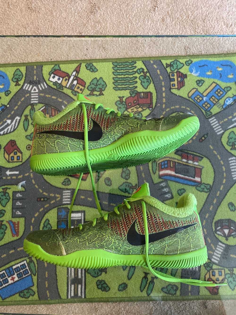 Kobe Mentality × Nike Nike Mamba Rage “Grinch” - image 3