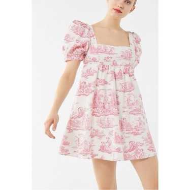 Laura Ashley & Urban Outfitters Pink and White Puf