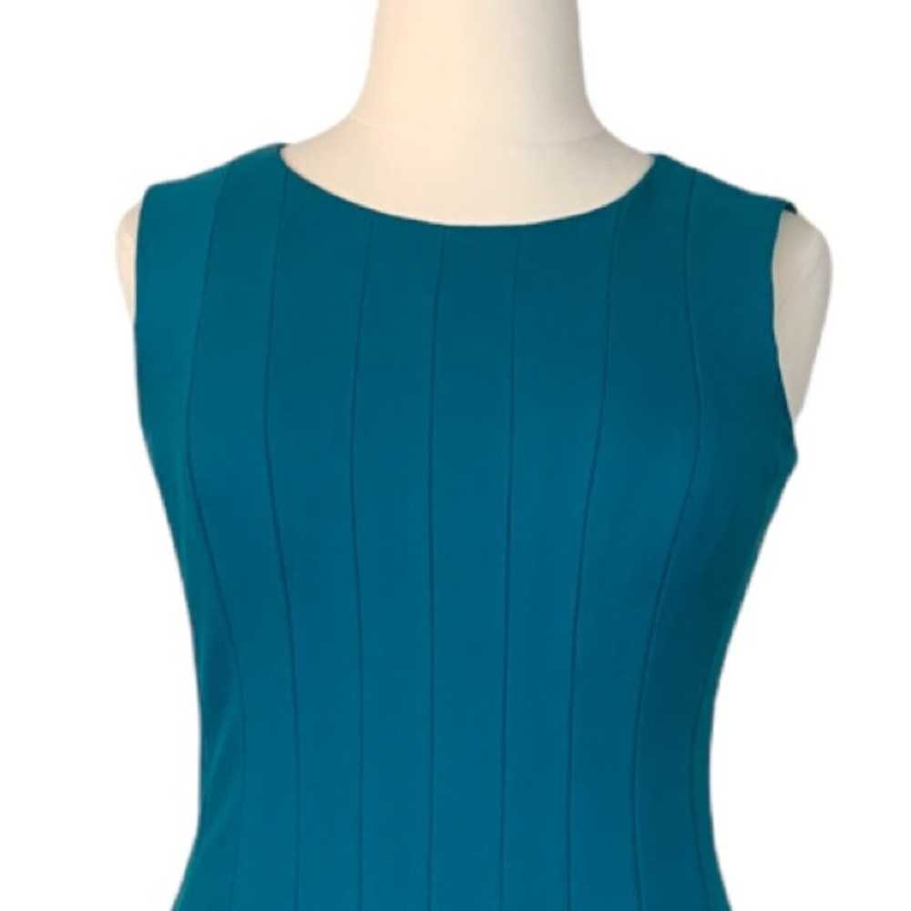 Lands’ End Teal Green/Blue Seamed Sleeveless Fit … - image 5