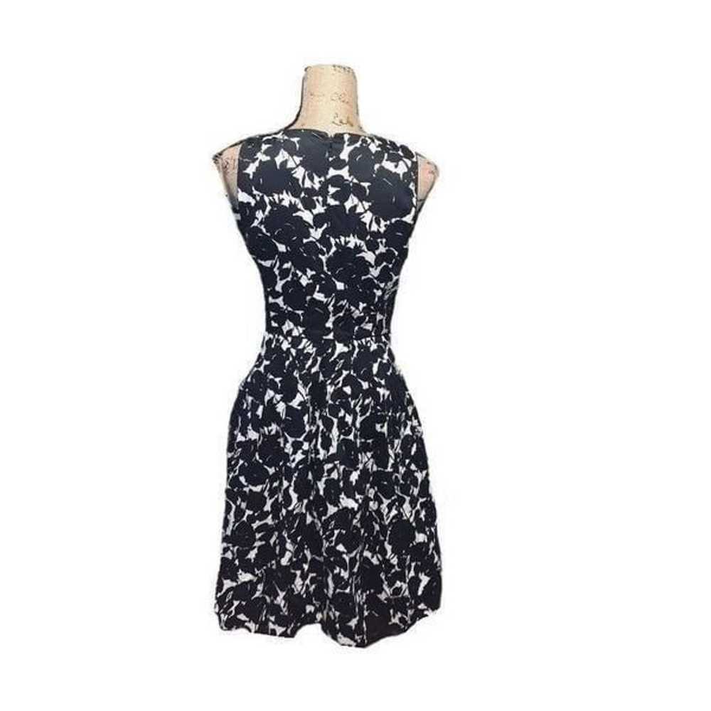 Talbots floral fit and flare dress sz 8 - image 2