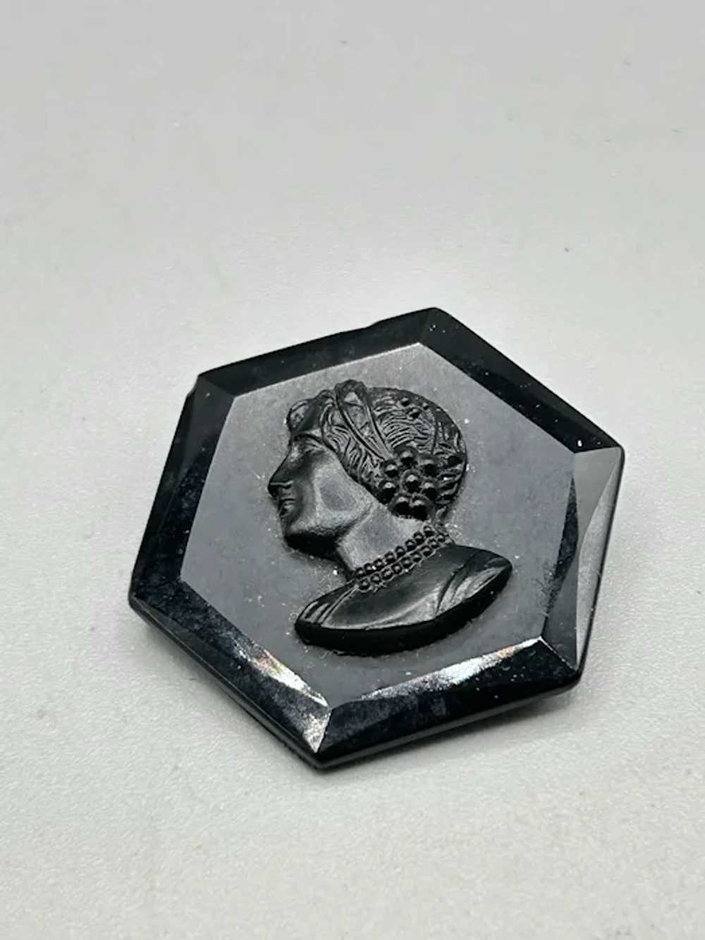 Vintage Black Glass Cameo Pin Brooch Hexagon Left… - image 4