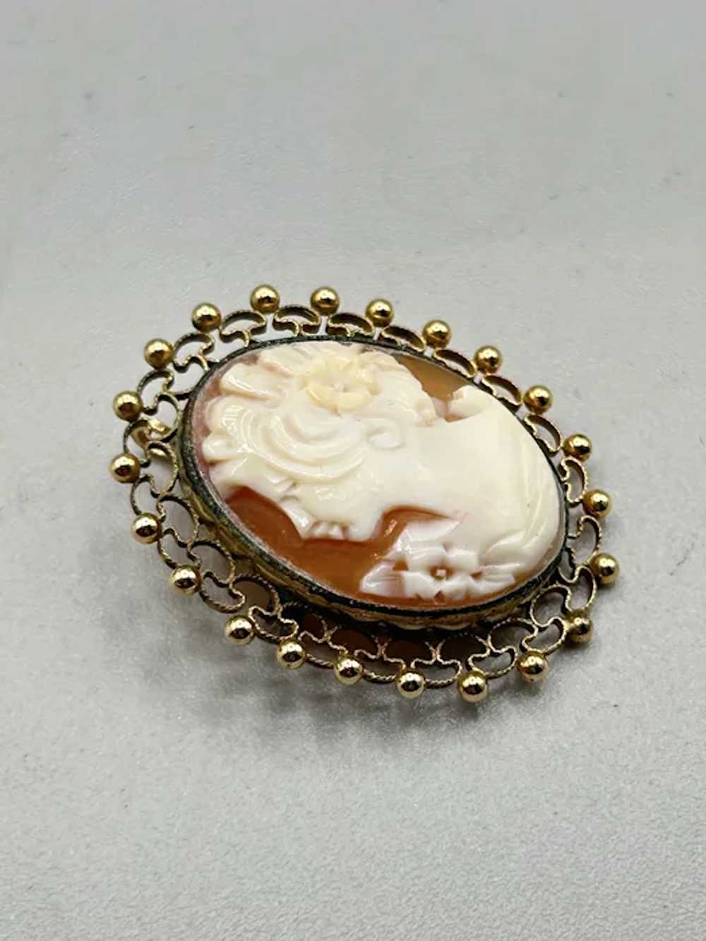Vintage Genuine Carved Shell Cameo Pin Brooch and… - image 2