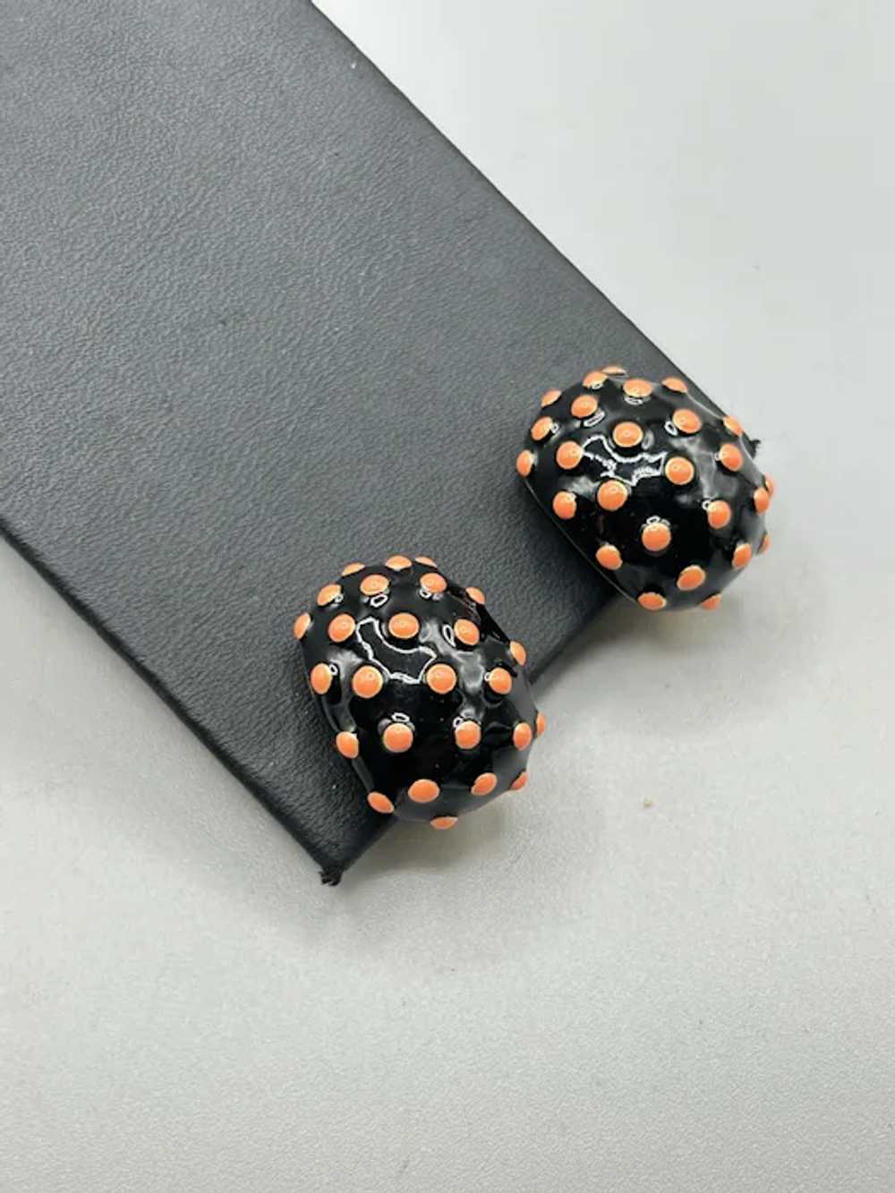 Vintage Joan Rivers Clip On Earrings Black Enamel… - image 3