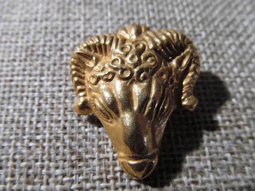 MMA Metropolitan Museum of Art Rams head pin - image 2