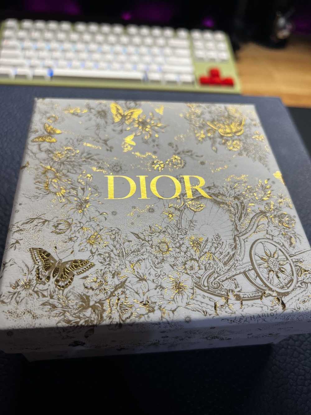 Dior DIOR WORLD TOUR 6 CARD HOLDER LEATHER - image 8
