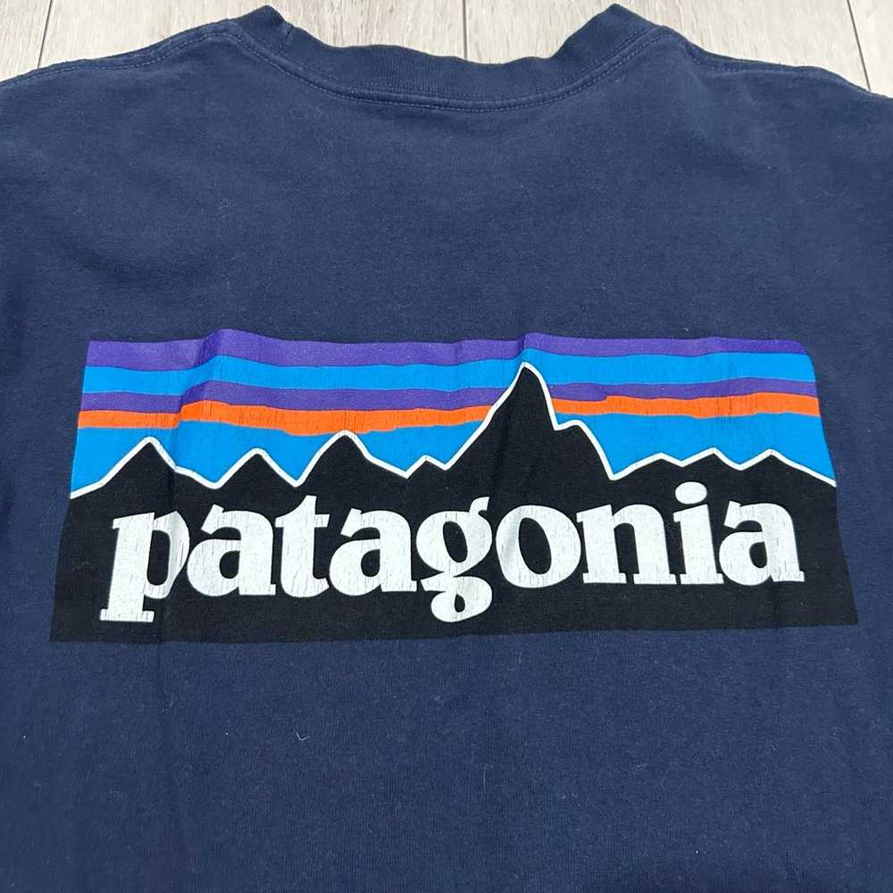 Men’s Patagonia Long Sleeve Size M - image 4
