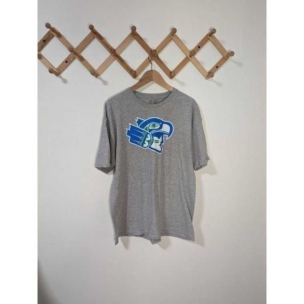 Casual Industries Seahawks Gray T-Shirt - Size XL - image 1