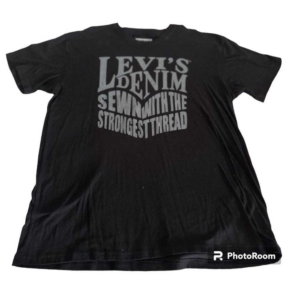 Levi's T-shirt - image 1