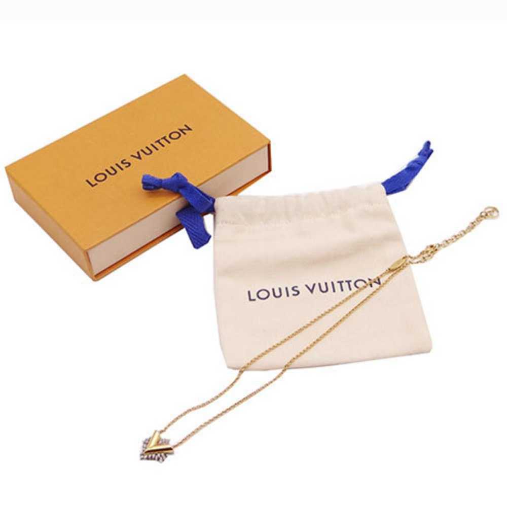 Louis Vuitton Essential V necklace - image 8