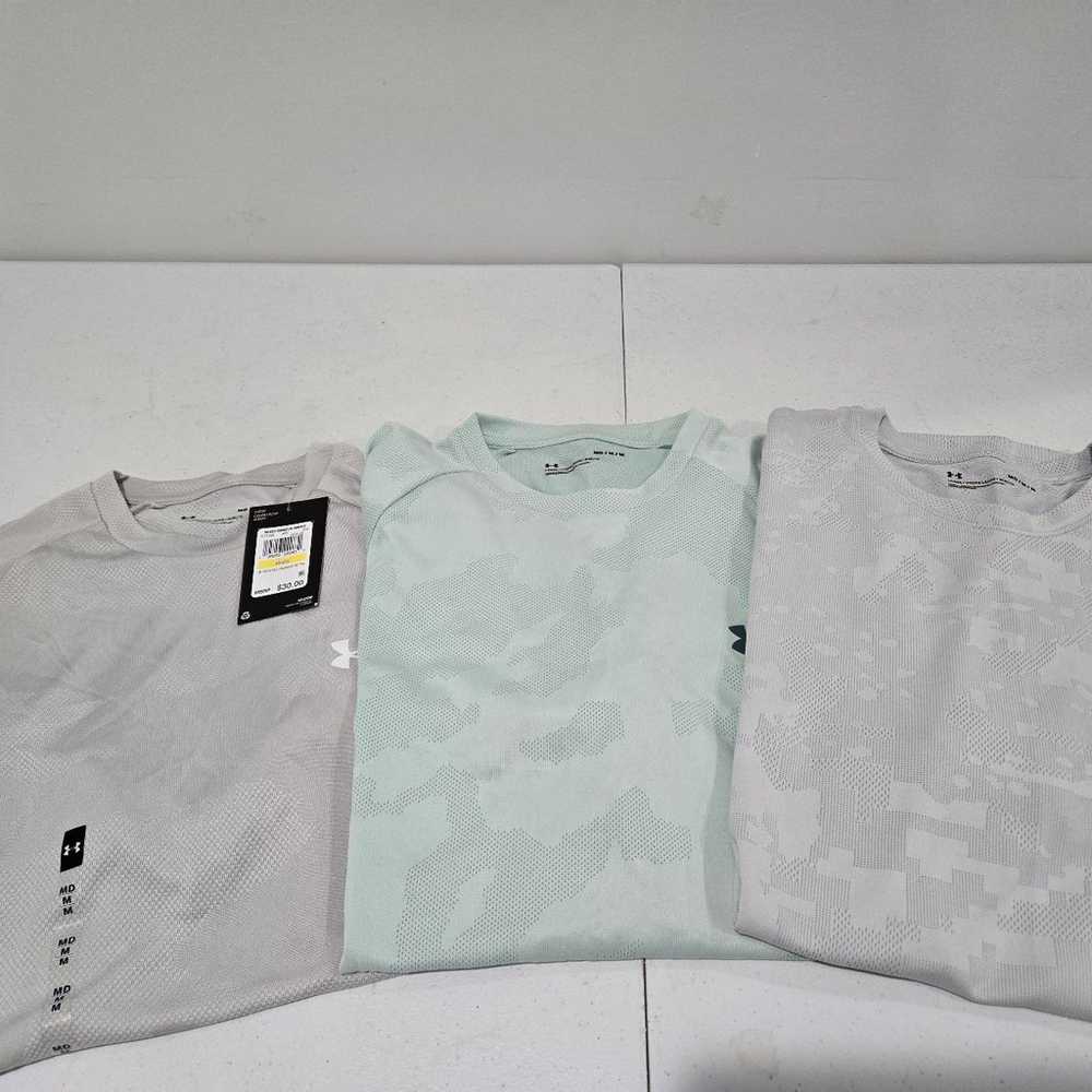 Under Armour HeatGear Athletic T Shirts 3 lot - image 1