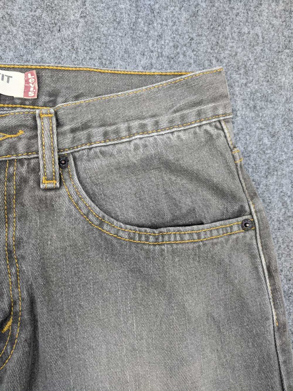 Vintage - Vintage Sun Faded Black Levis 505 Jeans - image 5