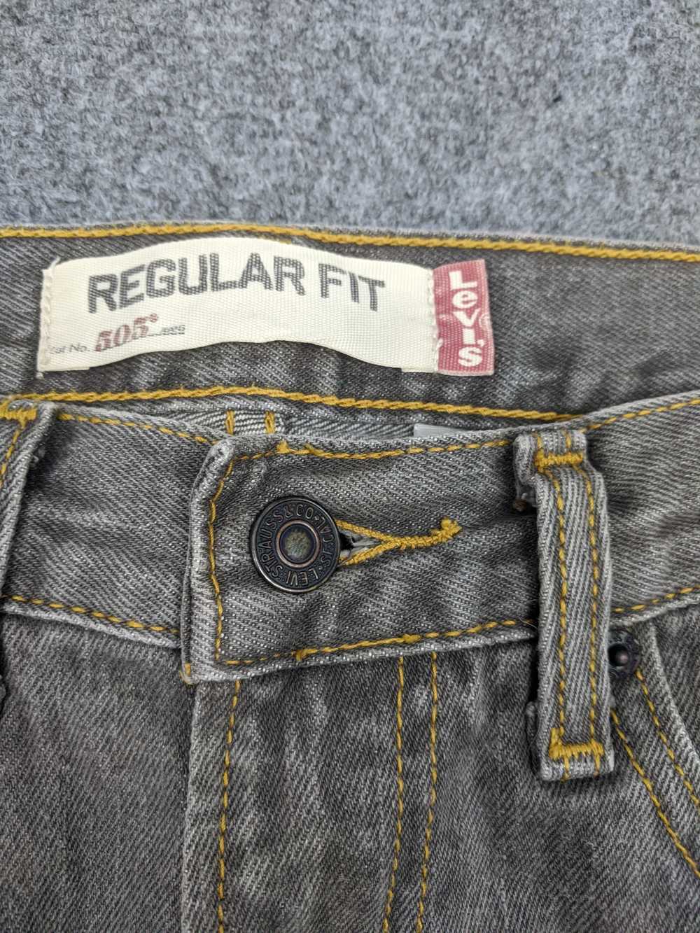 Vintage - Vintage Sun Faded Black Levis 505 Jeans - image 6