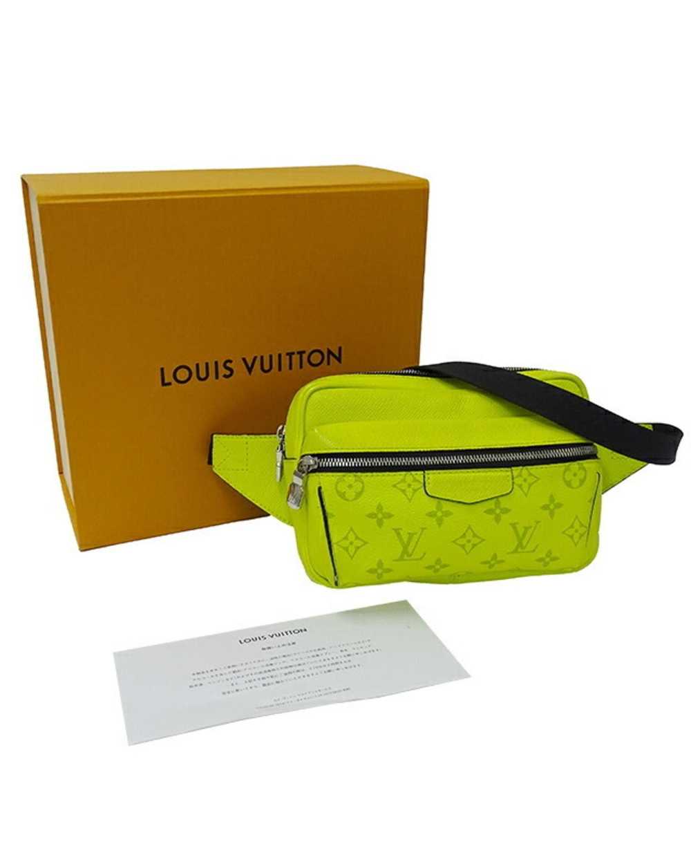 Louis Vuitton Sophisticated Yellow Bumbag with Ve… - image 4