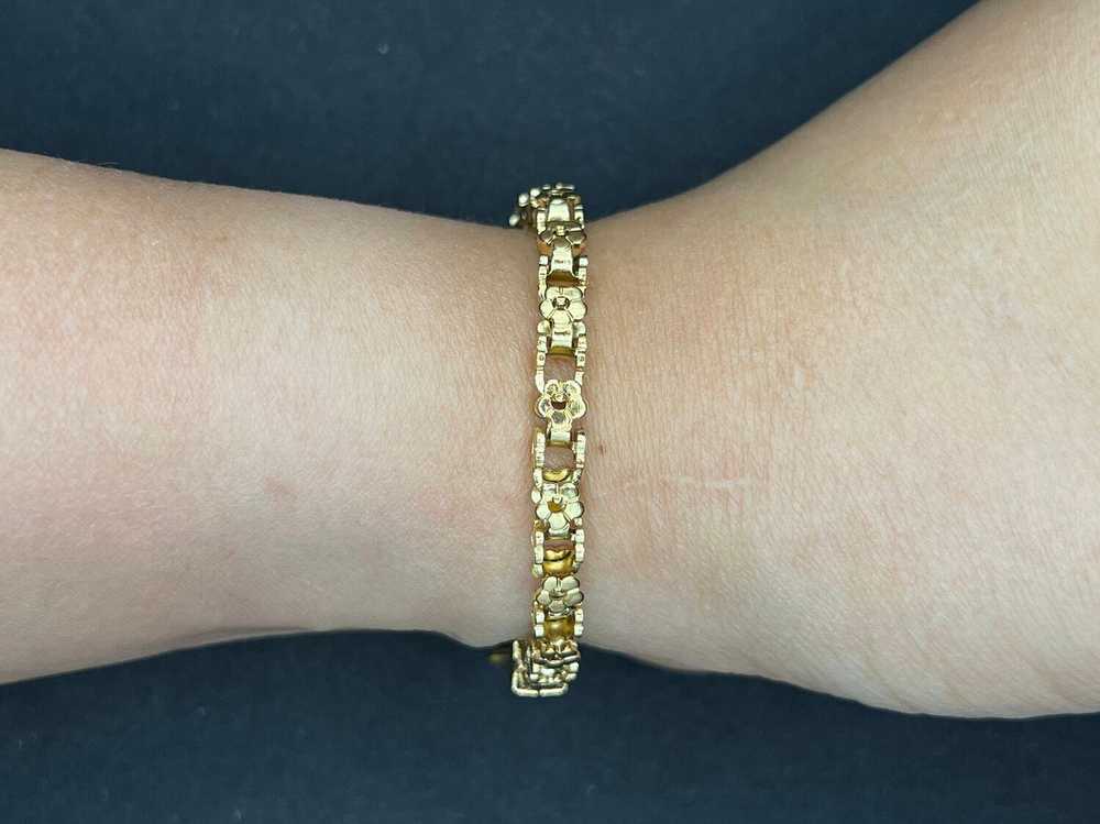 Chain × Gold × Jw Flower Stainless Steel Gold Cha… - image 4