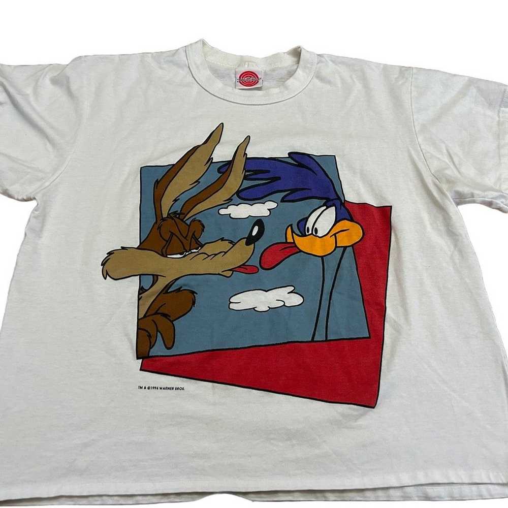 Vintage Roadrunner and Wile E Coyote graphic t sh… - image 1