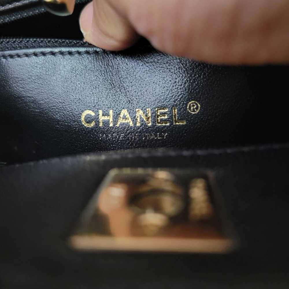 Chanel Business Affinity leather handbag - image 3