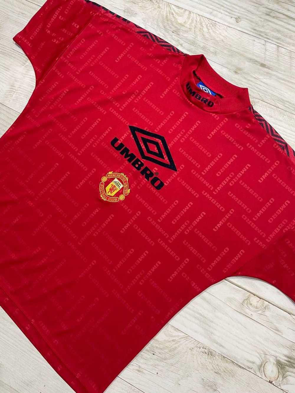 Manchester United × Soccer Jersey × Umbro Umbro M… - image 2