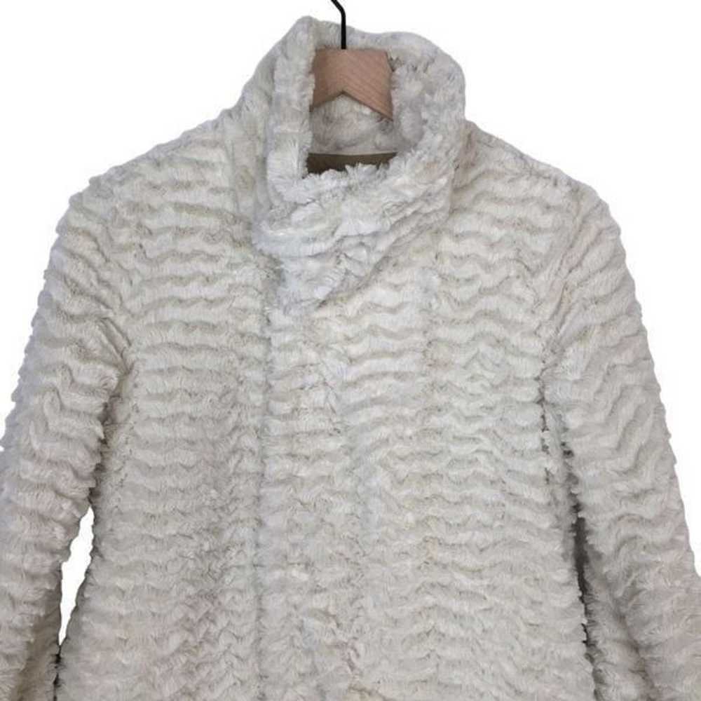 Patagonia Pelage Faux Fur Jacket Womens Small Cre… - image 3