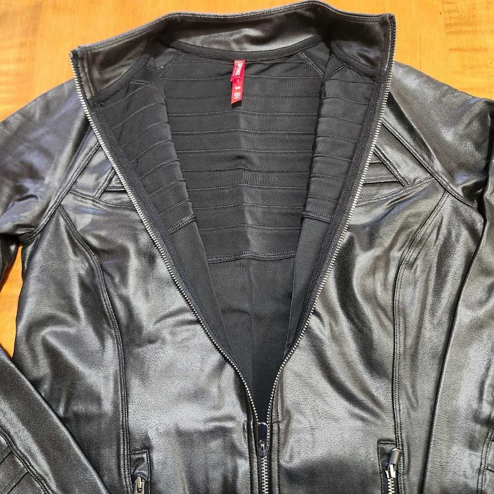 SPANX Faux Leather Moto Jacket Small Black Full Z… - image 5