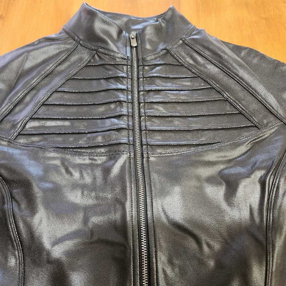 SPANX Faux Leather Moto Jacket Small Black Full Z… - image 6