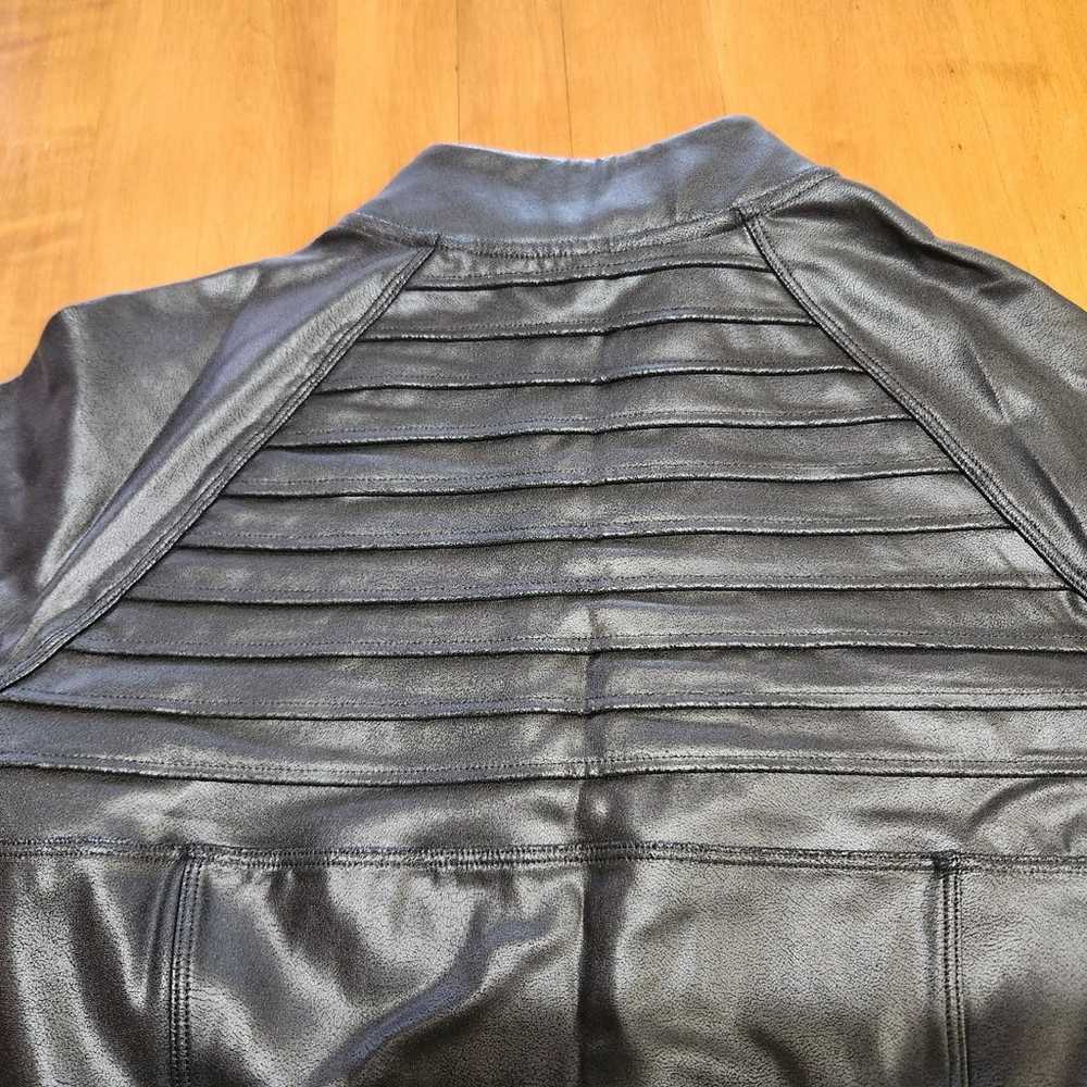 SPANX Faux Leather Moto Jacket Small Black Full Z… - image 8