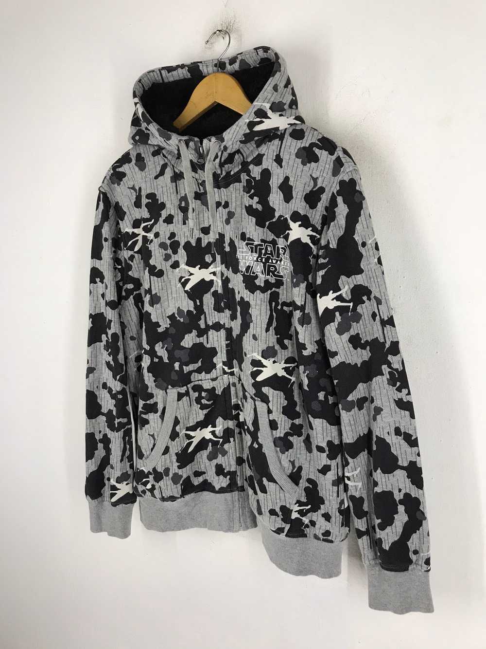 Uniqlo - UNIQLO X STARWARS CAMOUFLAGE HOODIE FLEE… - image 3